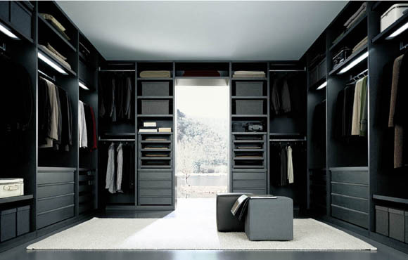 Beeldcitaat: http://designermag.org/wp-content/uploads/2012/12/organize-walk-in-closet.jpg