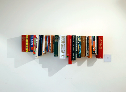 Beeldcitaat: http://manningmarable.net/wp-content/uploads/2014/02/amazing-bookshelf-designs-in-simple-shaped-design-white-interior.jpg