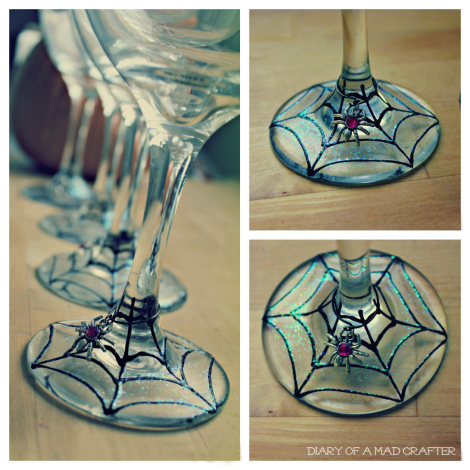 Beeldcitaat: http://diaryofamadcrafter.wordpress.com/2012/10/14/spiderweb-wine-glasses-a-tutorial/